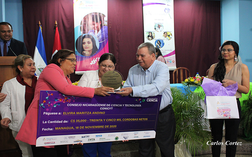 premios-conicyt